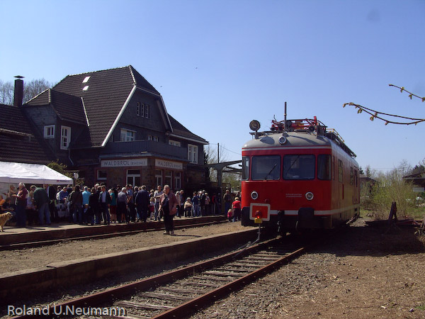 Die Aggerbahn stellte freundlicherweise ihrer Turmtriebwagen 701 099 als Ausstellungsobjekt zur Verfügung.