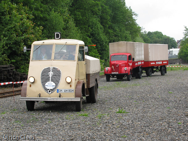 Ein besonders orginelles Fahrzeug: Ein Citroen, der nur im Jahr 1946 gebaut wurde.